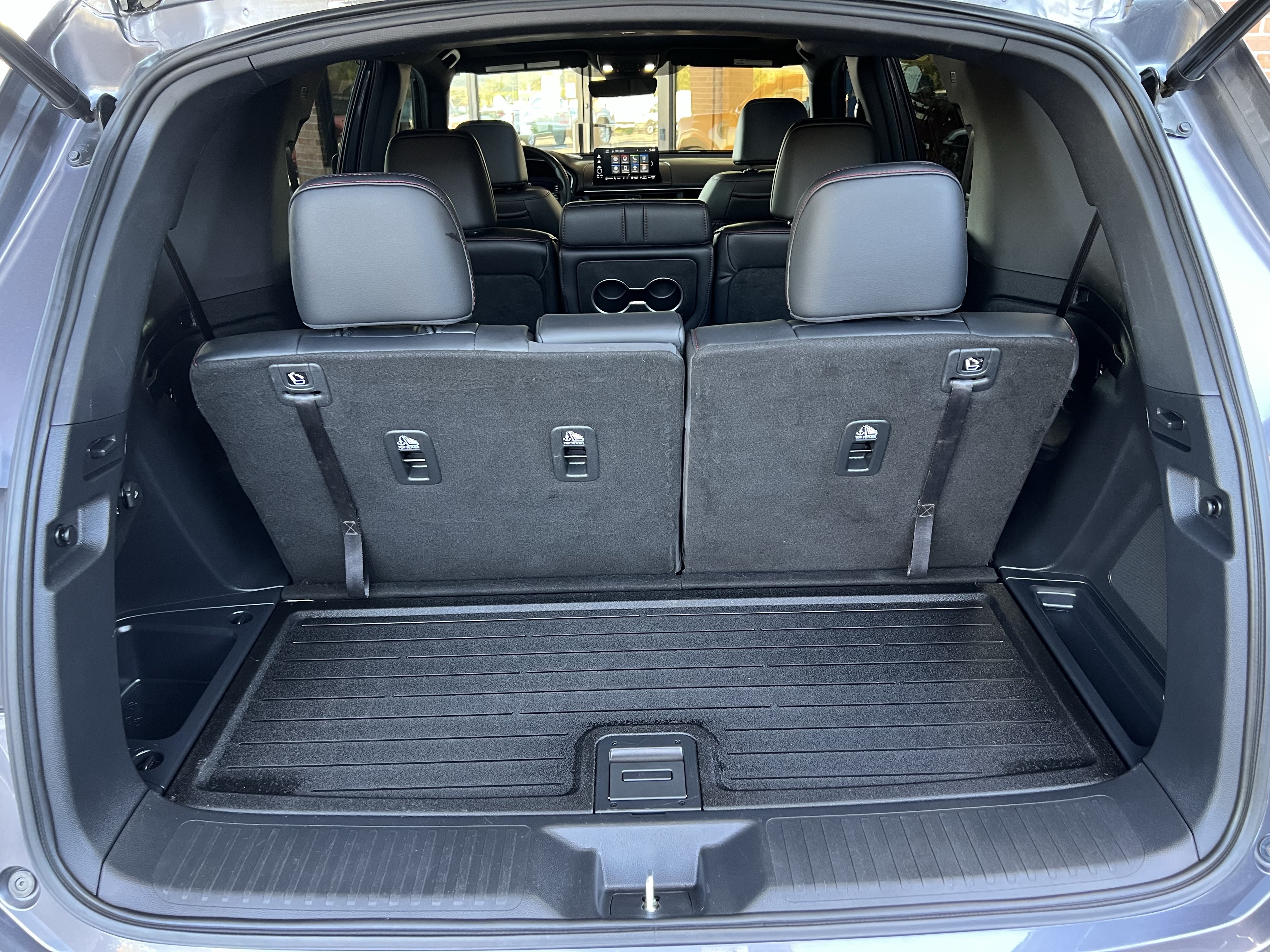 Used 2025 Honda Pilot Black Edition image 50