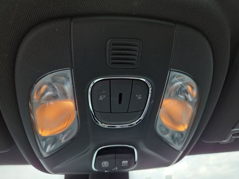 Certified 2022 Jeep Compass High Altitude AWD/4WD image 9