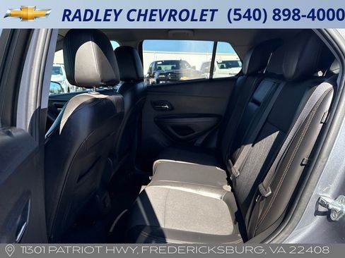Used 2019 Chevrolet Trax LT w/ LT Convenience Package image 7