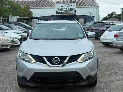 Used 2017 Nissan Rogue Sport SV FWD image 3