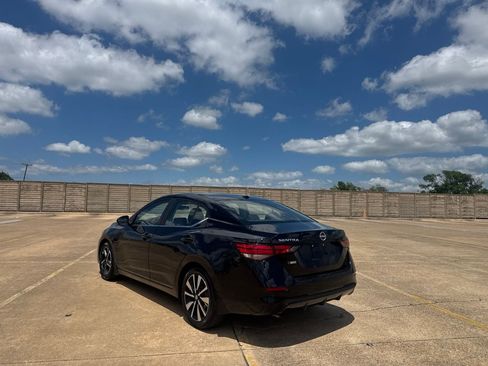 Certified 2025 Nissan Sentra SV FWD image 16