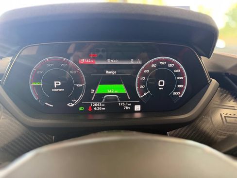 Used 2023 Audi RS e-tron GT AWD/4WD image 33