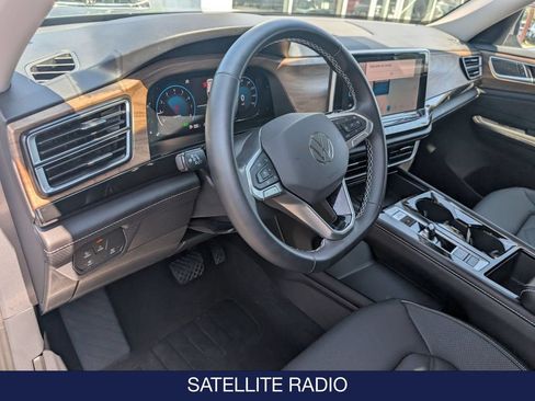 Used 2026 Volkswagen Atlas SE AWD/4WD image 13
