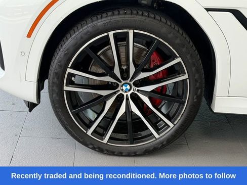 Used 2022 BMW X6 xDrive40i w/ M Sport Package AWD/4WD image 4