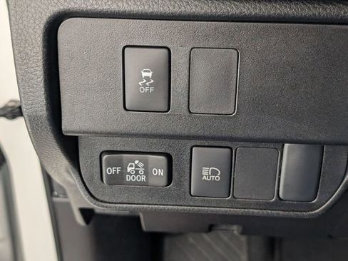 Used 2022 Toyota Tacoma SR AWD/4WD image 13