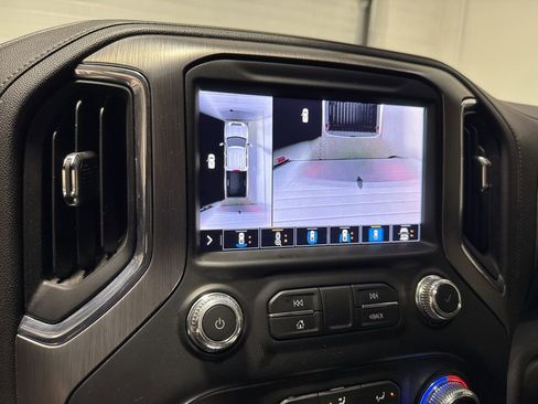 Used 2020 GMC Sierra 2500 Denali w/ Denali Ultimate Package image 19