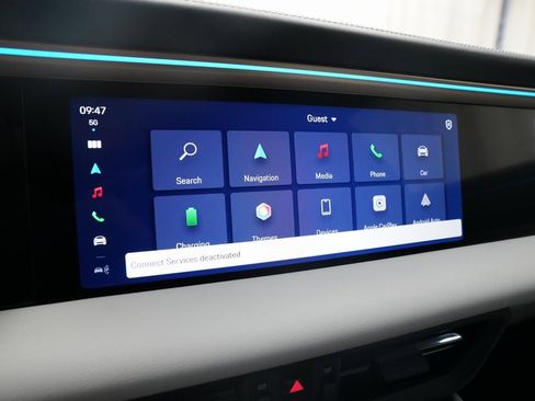 Used 2024 Porsche Macan 4 Electric image 25