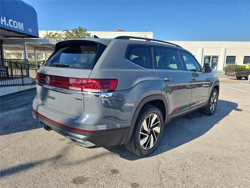 New 2026 Volkswagen Atlas SE image 3