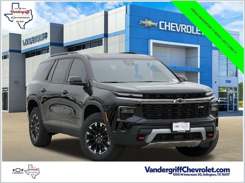 New 2026 Chevrolet Traverse Z71 w/ Enhanced Driving Package AWD/4WD image 1