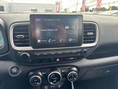 Used 2025 Hyundai Venue SEL FWD image 7