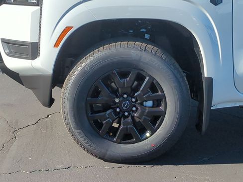 New 2026 Nissan Frontier SV w/ All-Weather Content Package AWD/4WD image 9
