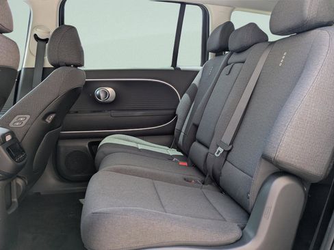 New 2026 Hyundai Ioniq 9 SE image 15