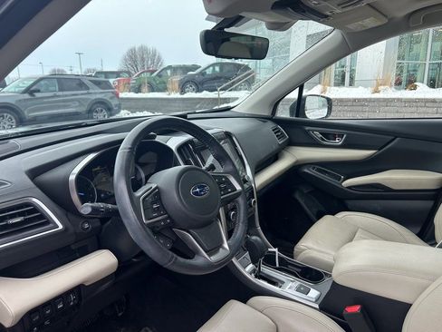 Used 2022 Subaru Ascent Limited w/ Technology Package image 9
