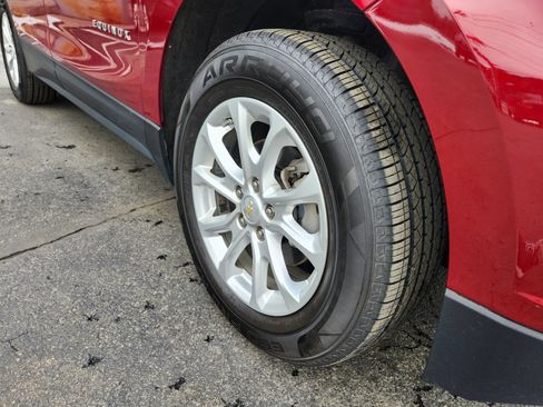 Used 2019 Chevrolet Equinox LT image 34