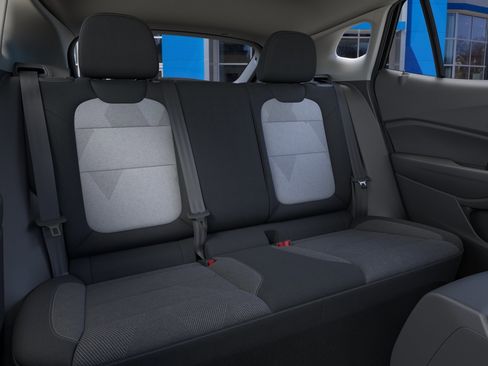 New 2026 Chevrolet Trax LS w/ LS Convenience Package FWD image 19