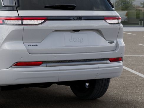 New 2026 Jeep Grand Cherokee Summit w/ Obsidian Package AWD/4WD image 39