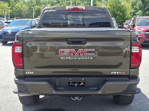 Used 2023 GMC Canyon AT4 w/ AT4 Premium Package AWD/4WD image 5