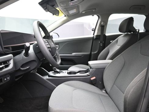 Used 2025 Kia K4 LXS image 13