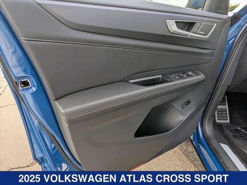 New 2025 Volkswagen Atlas Cross Sport SEL Premium R-Line AWD/4WD image 10
