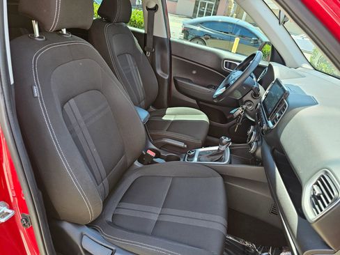 Used 2020 Hyundai Venue SEL w/ Convenience Package FWD image 22