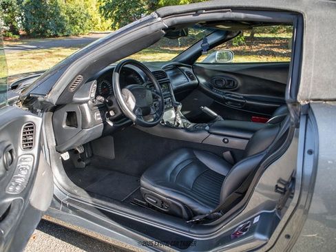 Used 2003 Chevrolet Corvette Convertible w/ Preferred Equipment Group1 image 29