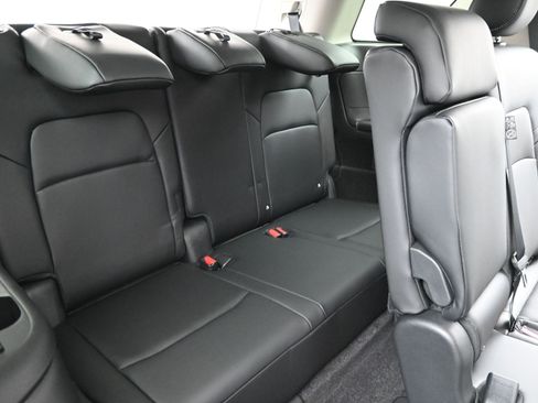 New 2026 Nissan Pathfinder SL FWD image 21