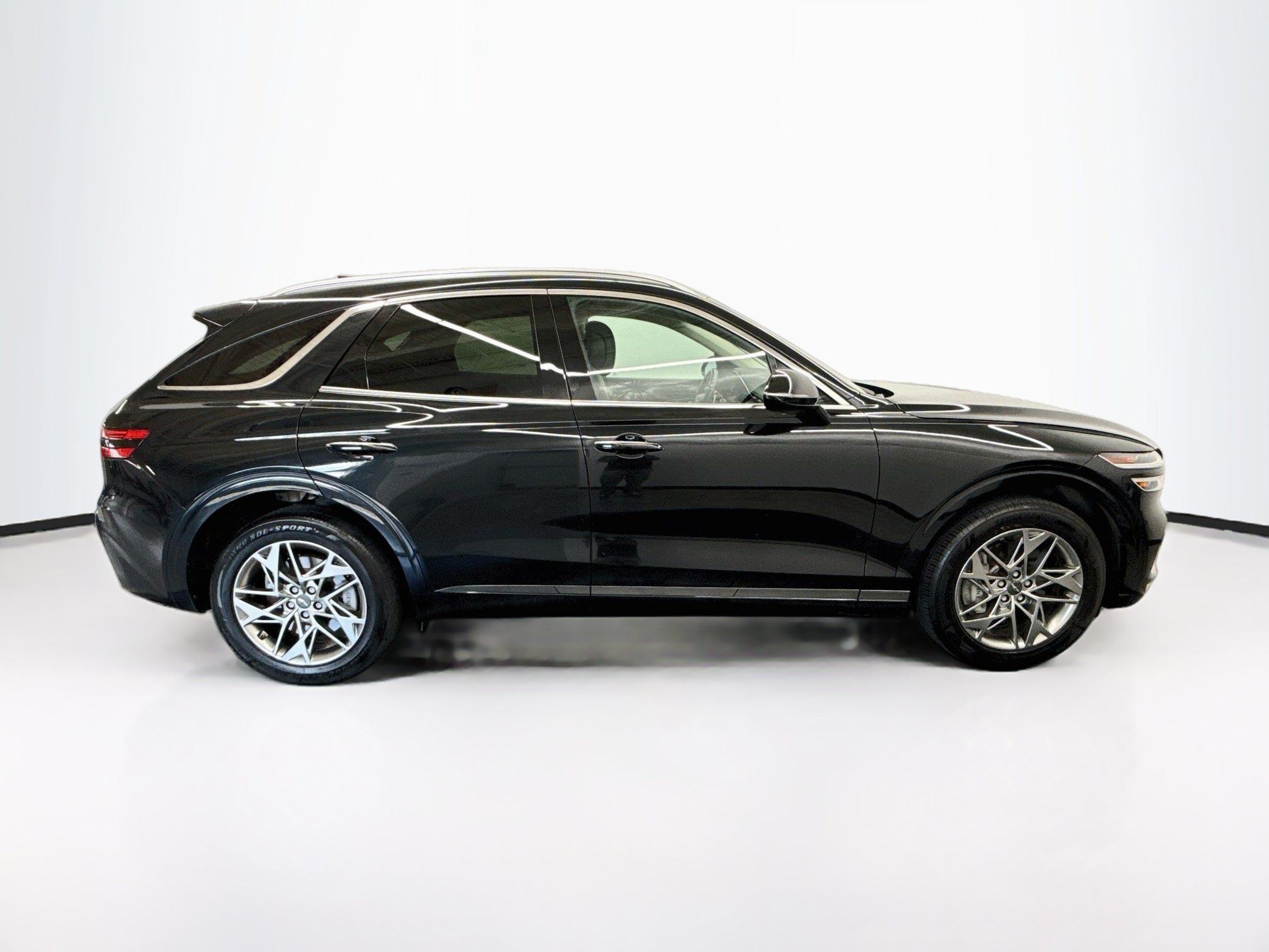 Used 2025 Genesis GV70 2.5T AWD/4WD image 10