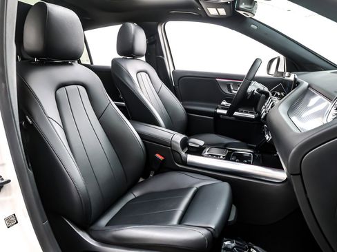 Used 2023 Mercedes-Benz GLA 250 image 8