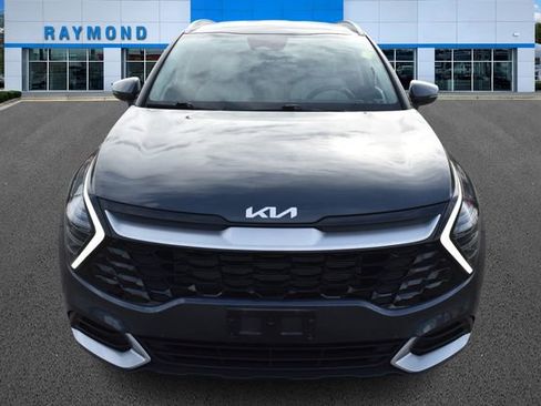 Used 2024 Kia Sportage EX AWD/4WD image 8