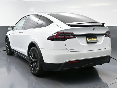 Used 2023 Tesla Model X image 8