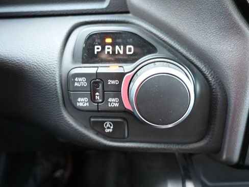 Used 2025 RAM 1500 Big Horn AWD/4WD image 22