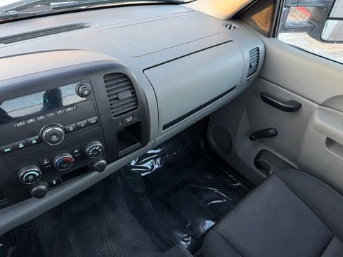 Used 2014 Chevrolet Silverado 2500 W/T image 11