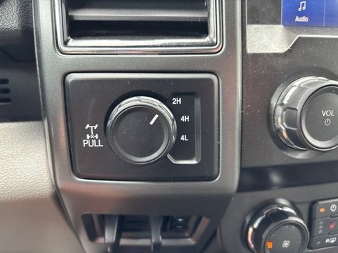Used 2020 Ford F250 XLT w/ XLT Premium Package AWD/4WD image 19