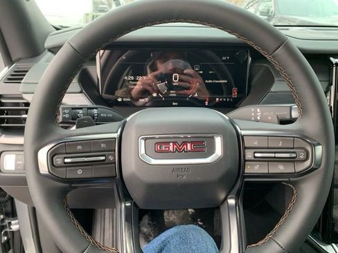 New 2026 GMC Acadia AT4 w/ Luxury Package image 13