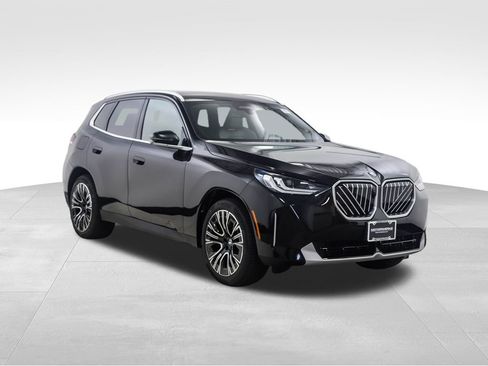 Used 2025 BMW X3 xDrive30i w/ Premium Package image 8