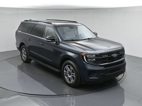 Used 2025 Ford Expedition Max Active RWD image 45