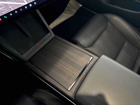 Used 2024 Tesla Model S AWD/4WD image 20