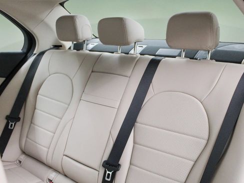 Used 2019 Mercedes-Benz C 300 Sedan image 25