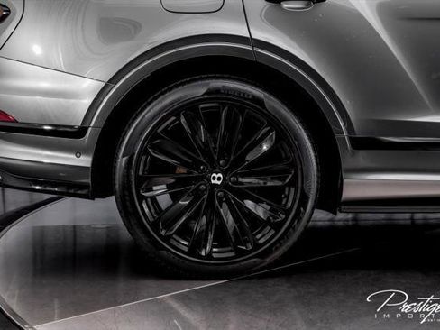Used 2021 Bentley Bentayga Speed AWD/4WD image 22