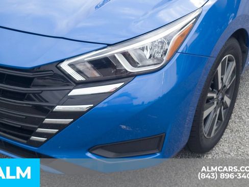 Used 2024 Nissan Versa SV FWD image 11