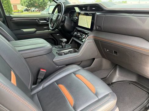 Used 2025 GMC Sierra 1500 AT4 w/ AT4 Premium Package AWD/4WD image 25