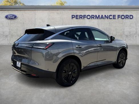 Used 2025 Nissan Murano SV FWD image 7