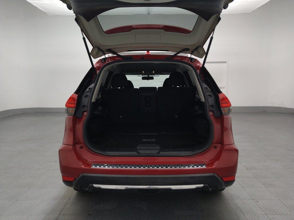 Used 2017 Nissan Rogue SV FWD image 29