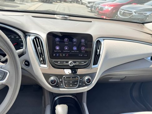 Used 2021 Chevrolet Malibu LT image 20