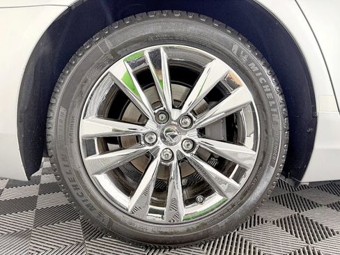 Used 2014 Lexus LS 460 w/ Comfort Package RWD image 26