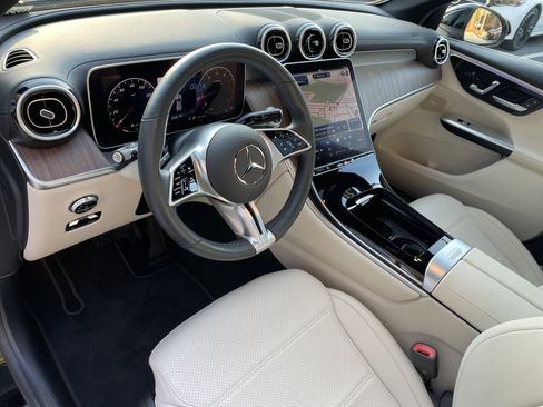 Used 2024 Mercedes-Benz GLC 300 4MATIC image 20