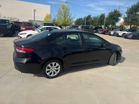 Used 2024 Toyota Corolla LE FWD image 3
