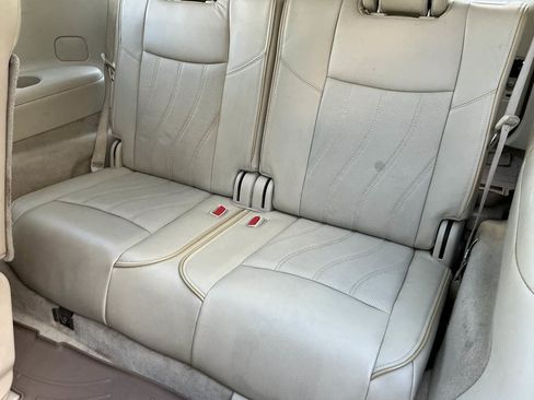 Used 2013 INFINITI JX35 AWD w/ Premium Pkg image 32