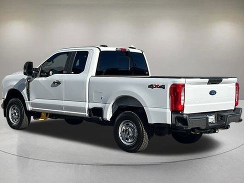 Certified 2024 Ford F250 XL w/ XL Chrome Package image 3