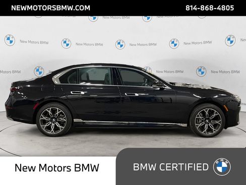 Used 2023 BMW i7 xDrive60 AWD/4WD image 6